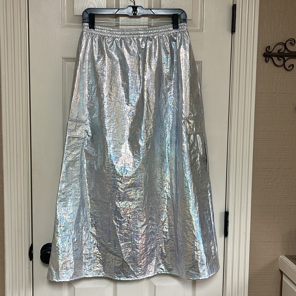 New Anthropologie Metallic Silver Shine Cargo Maxi Skirt Women’s Size Small - Picture 9 of 16